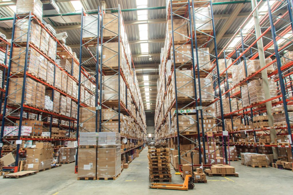 What Are the Best Warehouse Storage Solutions for You? Conveyor